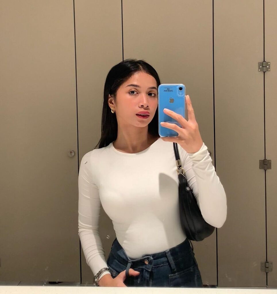 Rose Marie Molina - Filipino Influencer